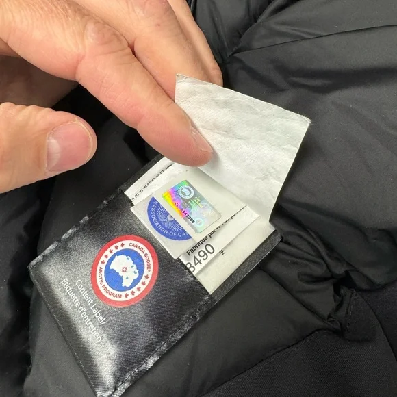 Men’s Canada Goose Langford Down Parka, size Large - Picture 8 of 8